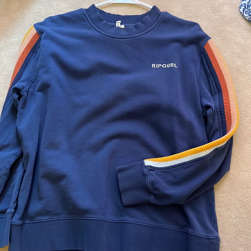 rip curl crewneck!